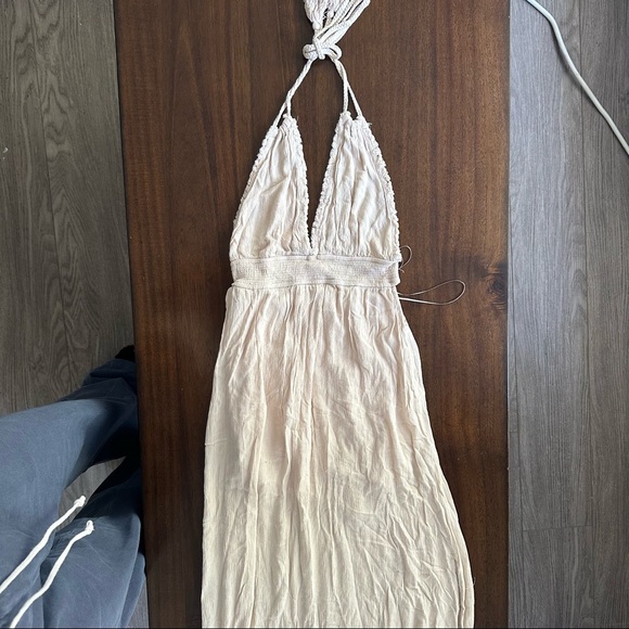 Boutique Brand Halter Top Maxi Dress - Picture 3 of 7